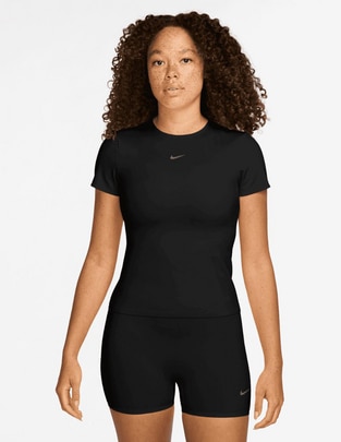Playera deportiva para entrenamiento Nike de mujer