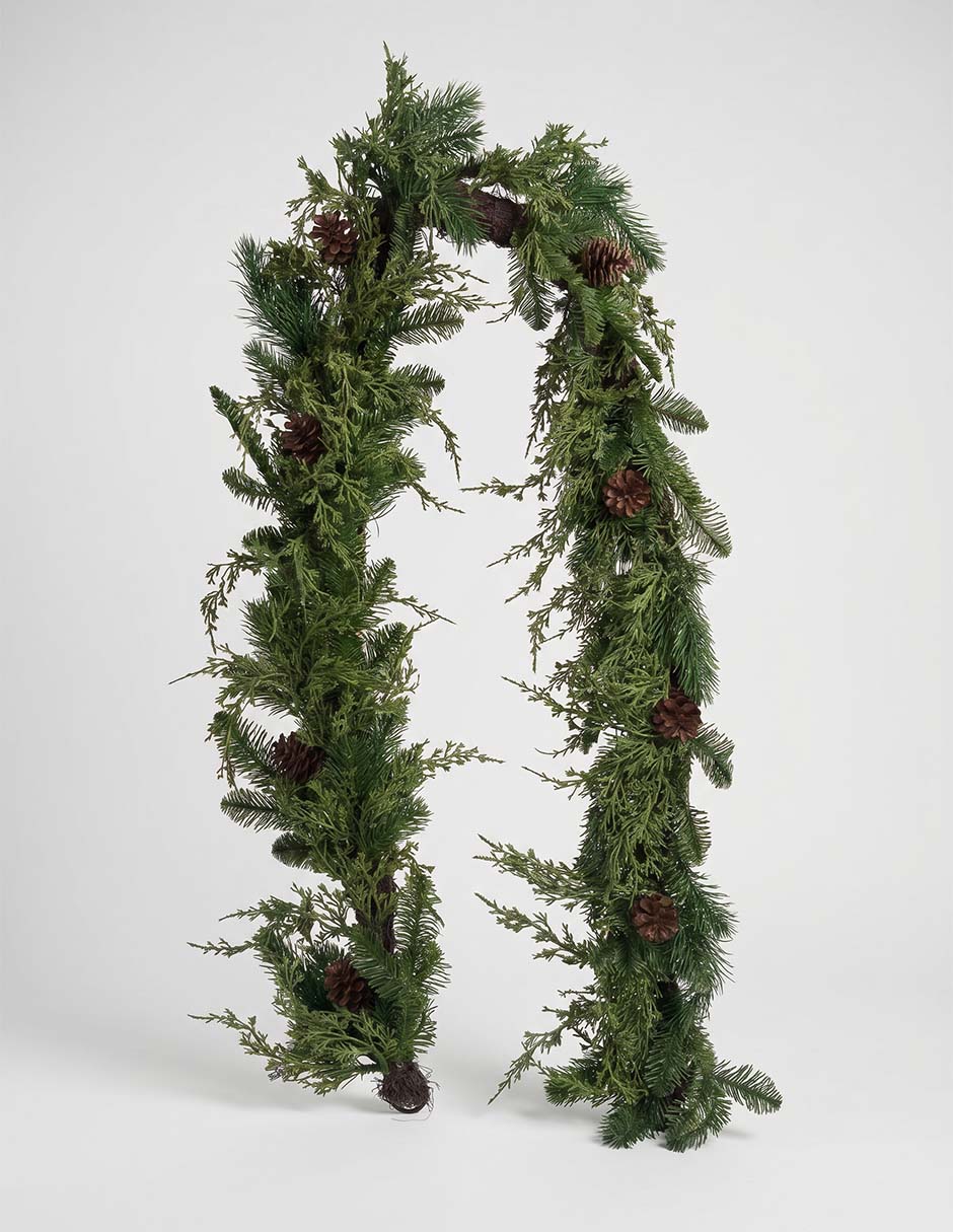 Guirnalda de pino Christmas Spirit con piñas 182 cm