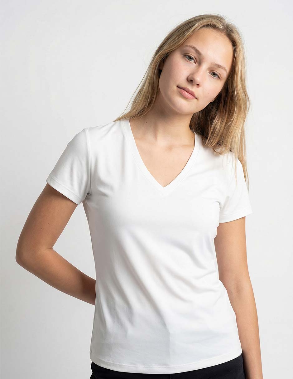 Playera manga corta Aéropostale cuello v mujer